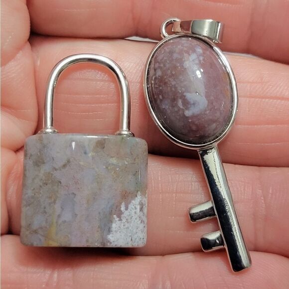 Jasper Lock and Key Pendants - Picture 5 of 8